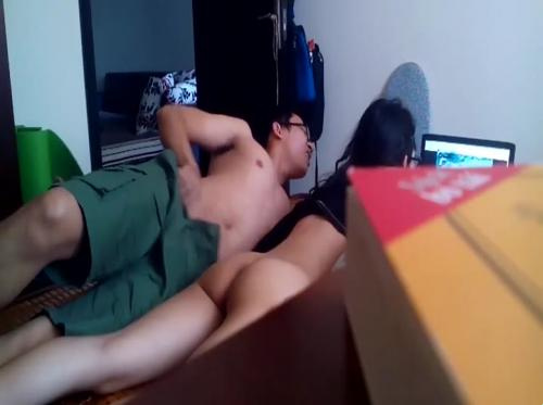 Pemerkosaan kecil terhadap pacar pelajar